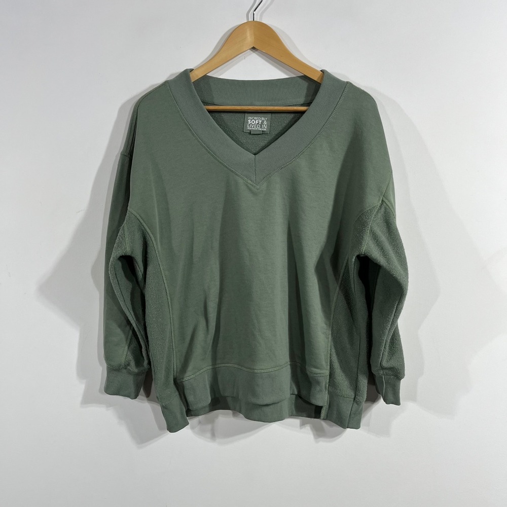 Incredibly Soft Lived In Womens Granola Green Sweatshirt Small Preppy Lounge
